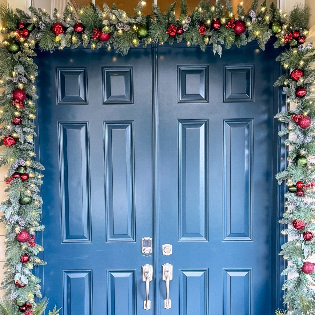 2.74 m ( 9 ft.) Pre-Lit Holiday Artiﬁcial Garland - 1851700 - 1